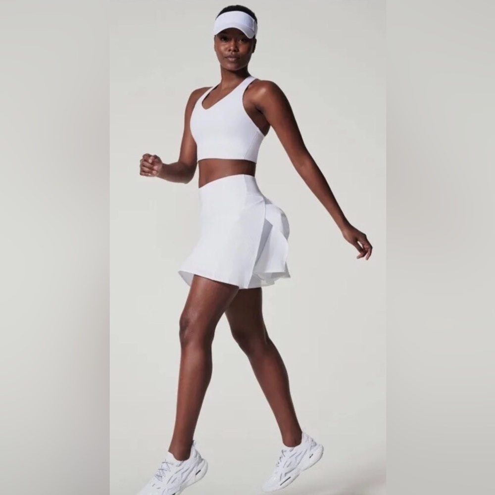 Spanx Get-Moving golf, tennis, pickleball skirt. White, size Small
